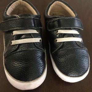 Monkey Feet Low Tops